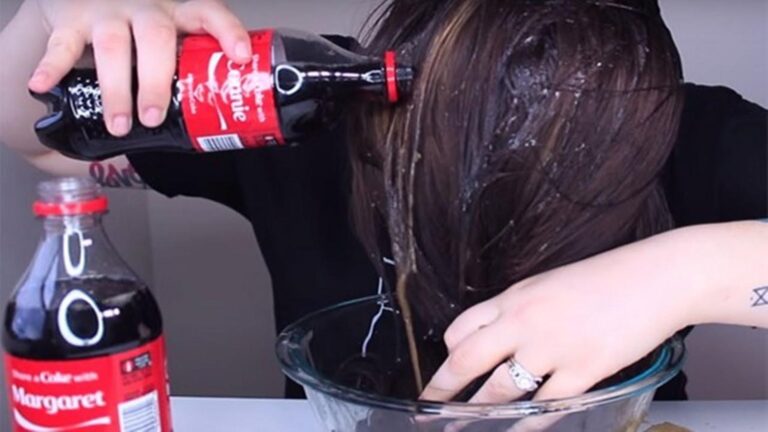 Cette astuce avec un ingrédient surprenant pour des cheveux magnifiques… à découvrir !