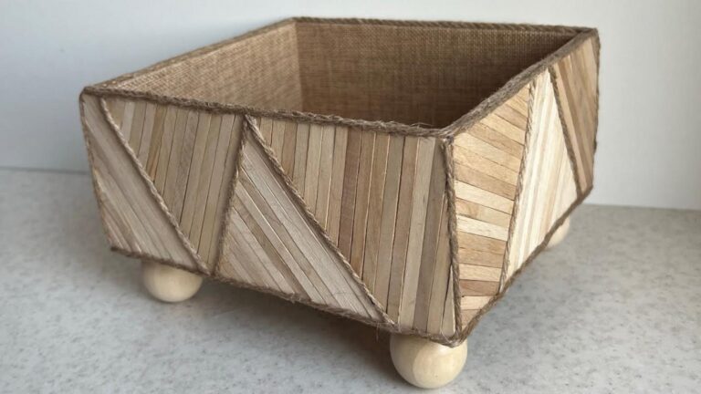 Cette vieille astuce transforme une boîte à chaussures en un rangement décoratif…