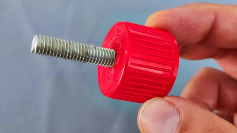 20 astuces géniales pour transformer des bouchons en outils indispensables !